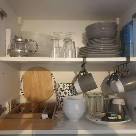 Hébergement de vacances Cute With Pool At *