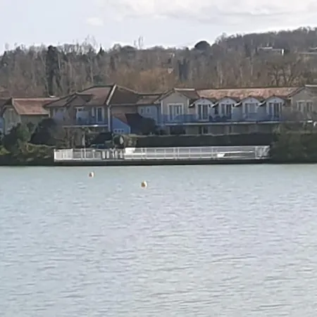 Cute With Pool At Prázdninový dům *