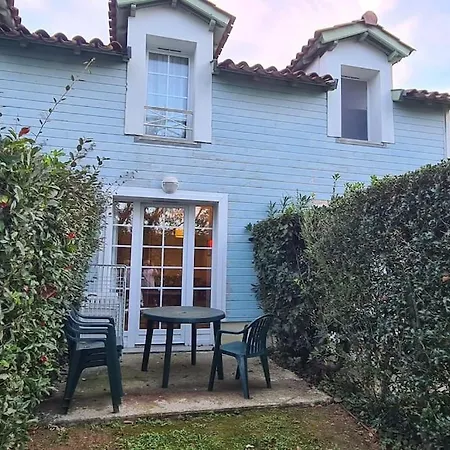 Cute With Pool At מרסיאק