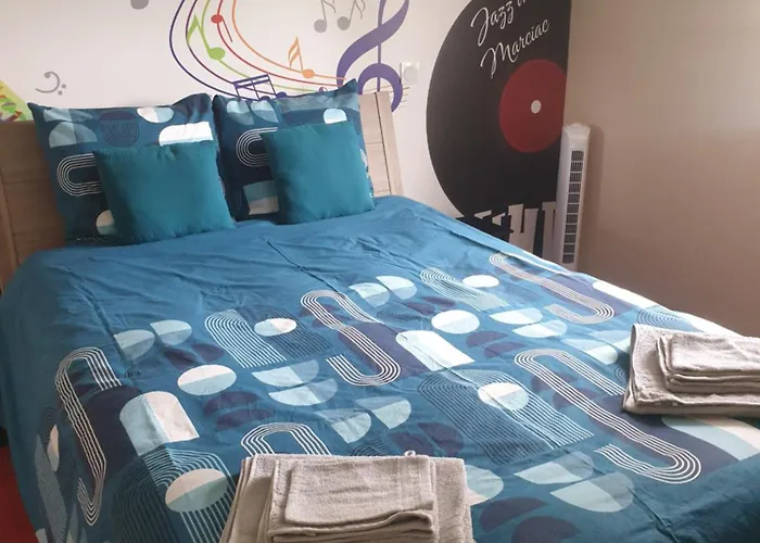 Cute With Pool At بيت للعطل *